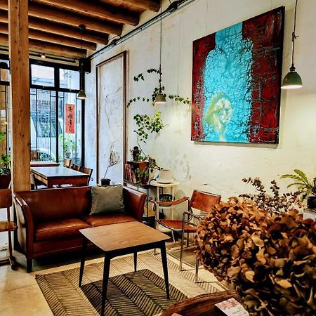 Laile Apartment Tainan Luaran gambar