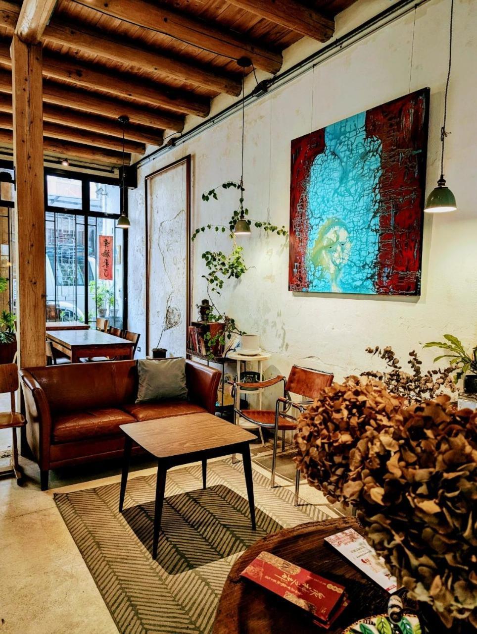 Laile Apartment Tainan Luaran gambar